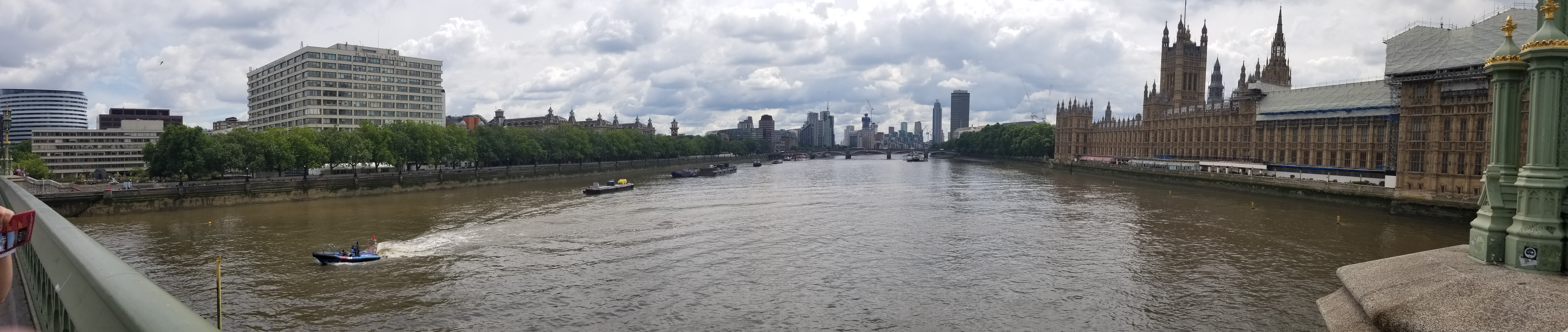 Visiting London: #CuzUK plays tourists while touring #WestminsterAbbey and the #ImperialWarMuseum